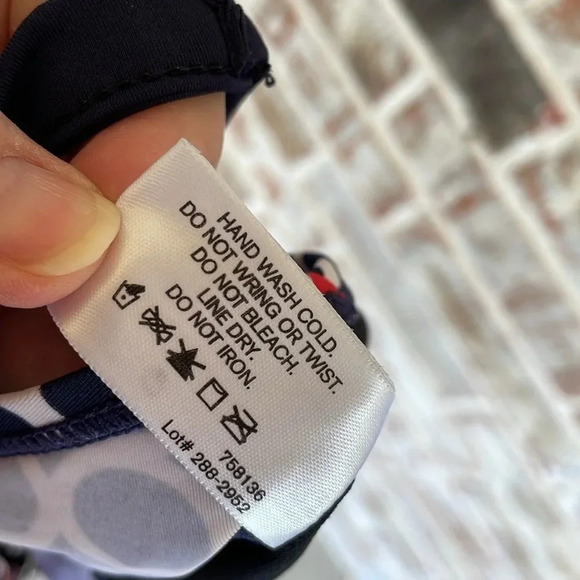 Liz Claiborne Navy White Red Circles Tankini Swim Top - Picture 8 of 8